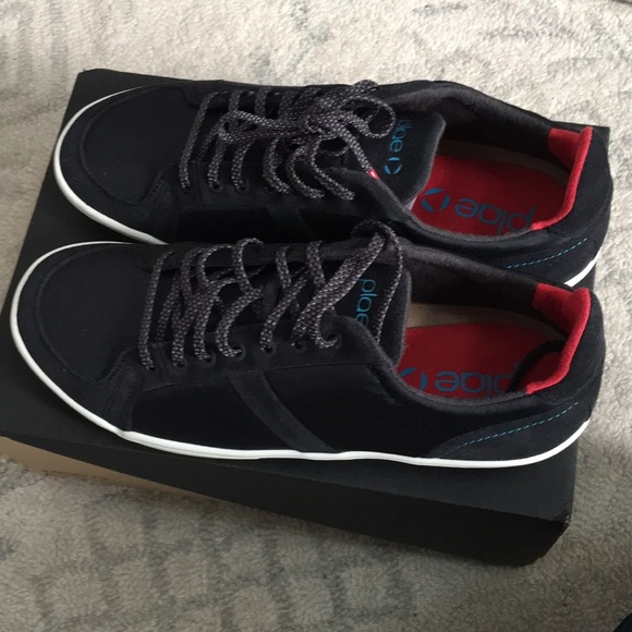 NEW black and red Plae sneakers, new in box NWT - Picture 3 of 9